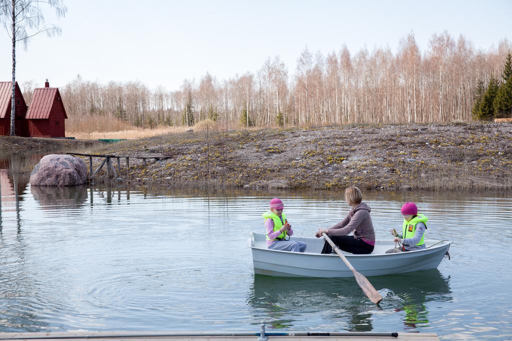 Koveri Holiday Center Exteriör bild