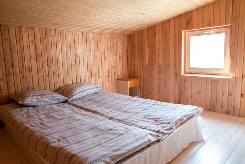 Koveri Holiday Center Rum bild